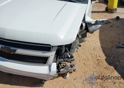 2007 Chevrolet Suburban 1500 Lt z USA, uszkodzony, nr VIN 1GNFK163X7J327772